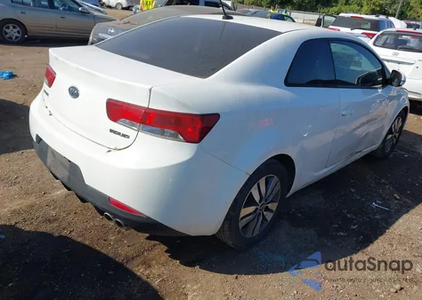2013 Kia Forte Koup Ex z USA, uszkodzony, nr VIN KNAFU6A25D5709384